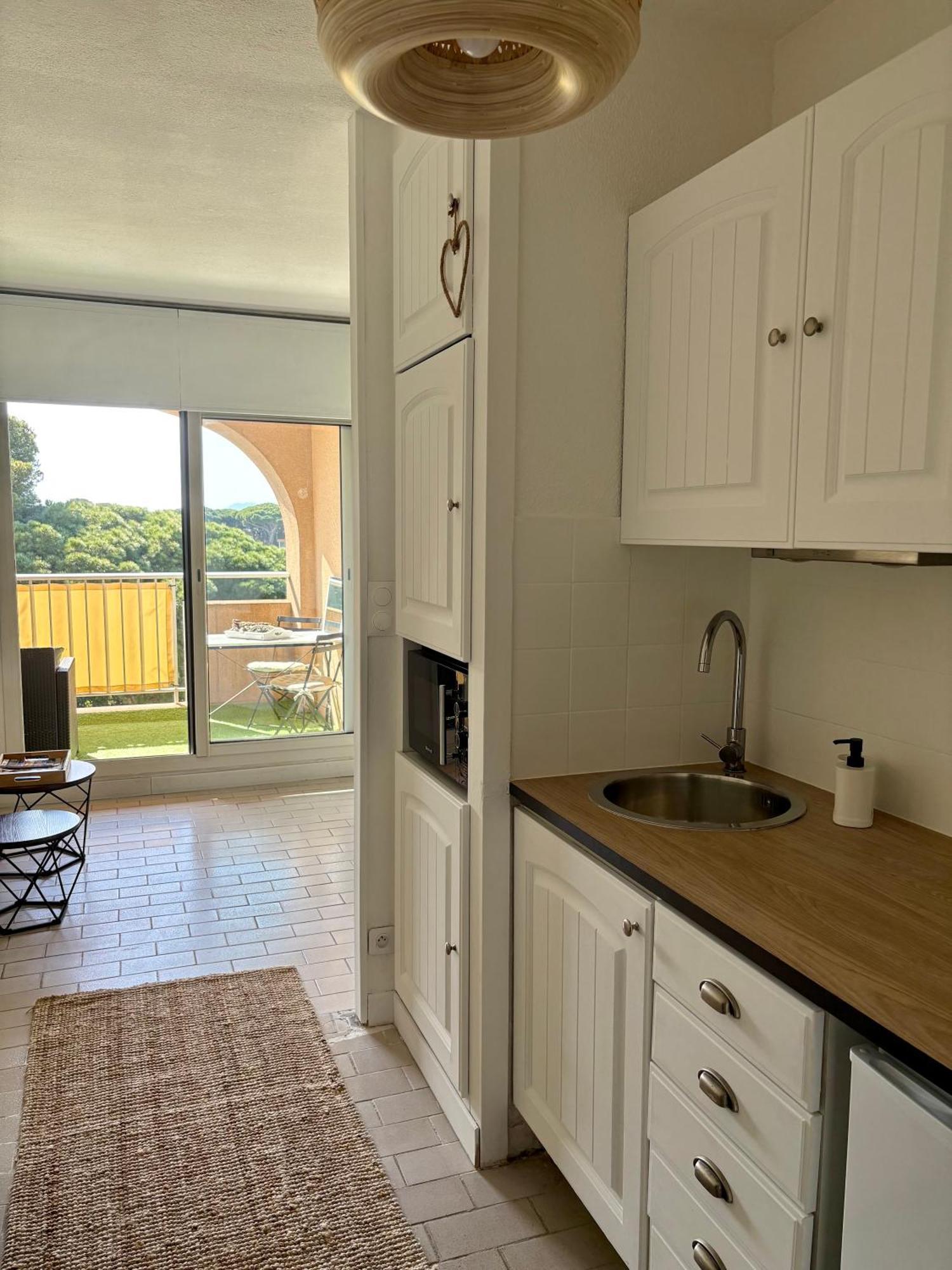 Ferienwohnung Sejour Au Port Hyères Exterior foto