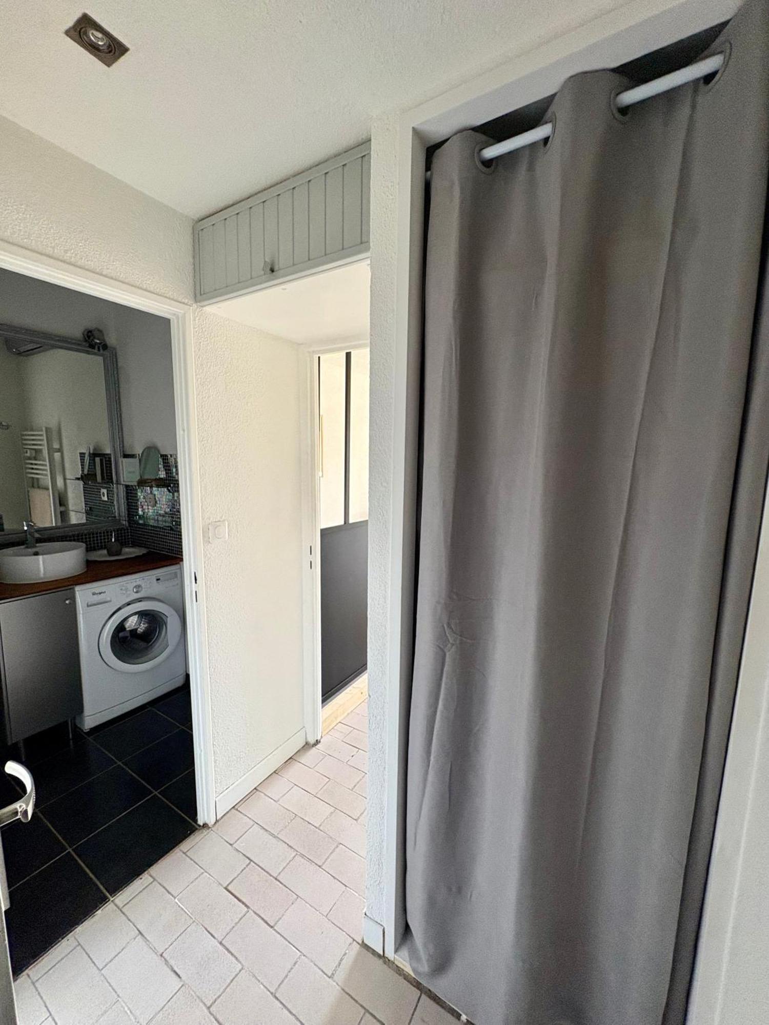 Ferienwohnung Sejour Au Port Hyères Exterior foto